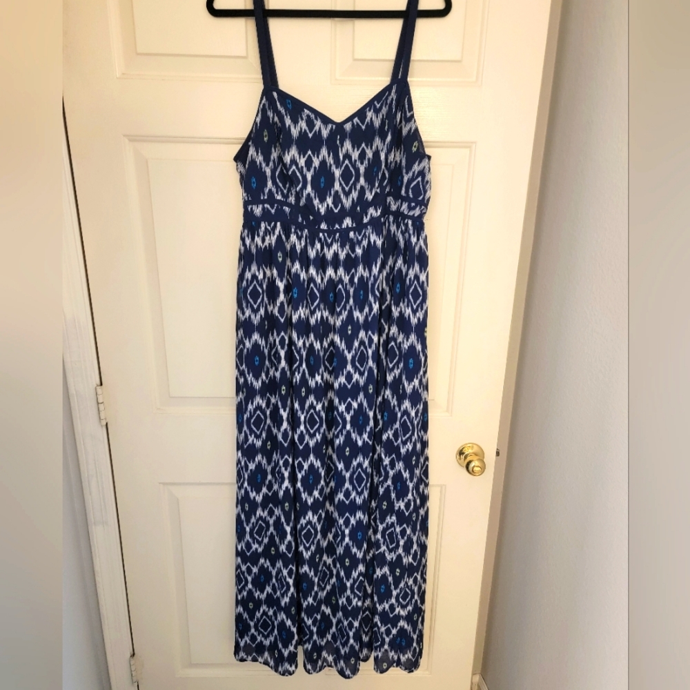 Navy Blue Diamond Patterned Maxi Dress